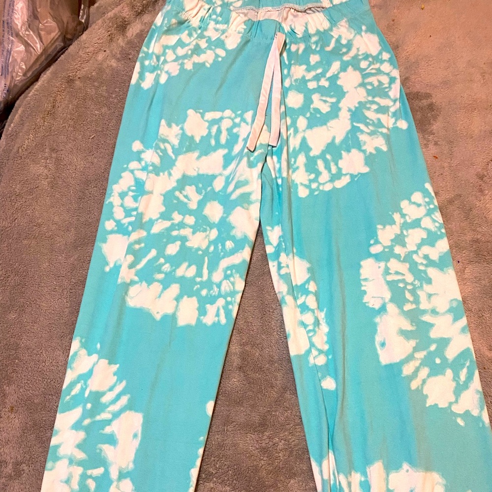 Very comfy Pajamas and very soft.